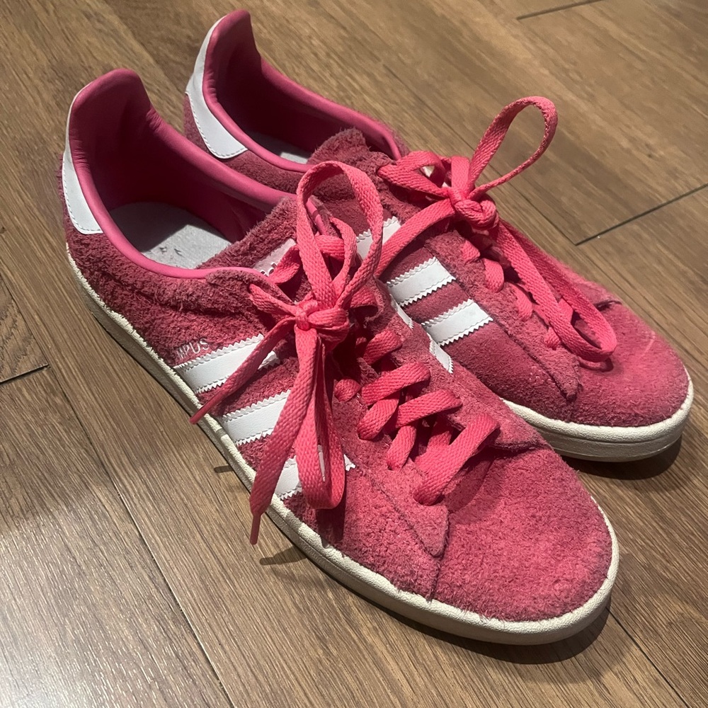 Adidas pink campus shoe